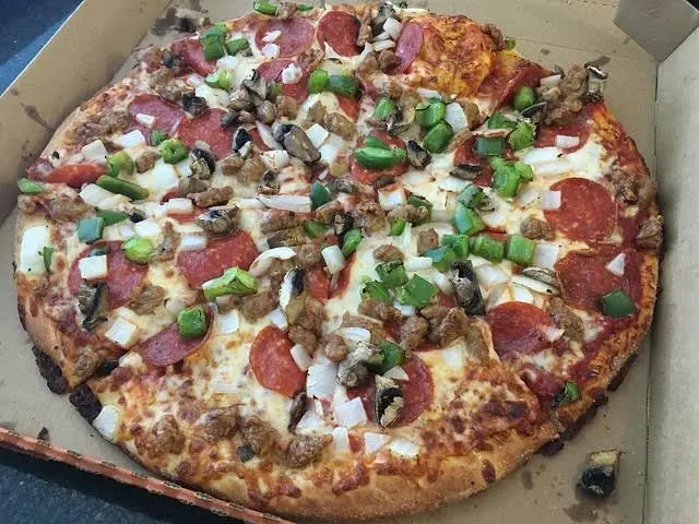little caesars Ultimate Supreme
